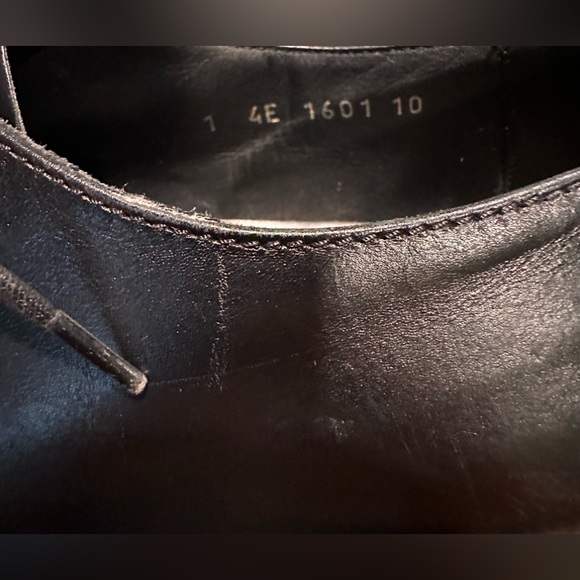 416. Men’s Prada Vintage Black Leather Oxford Lace-up Dress Shoe with Dust Bag - Picture 15 of 16